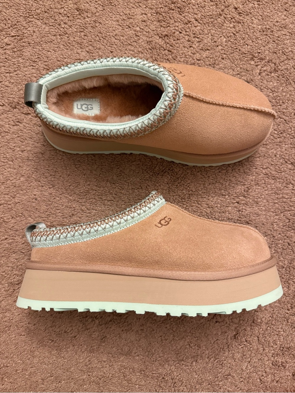 UGG women’s UGG Tazz II 'Arroyo Greenbelle size 8 without box